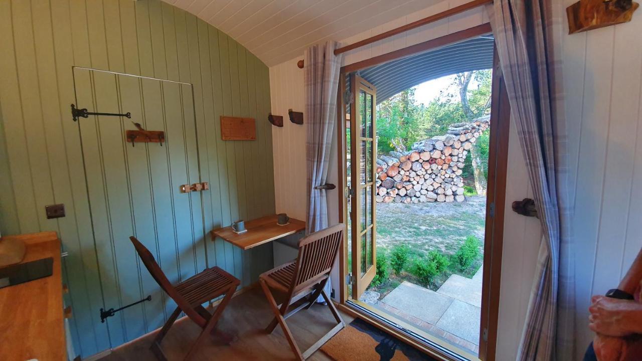 Sika Hut Villa Wareham Eksteriør bilde